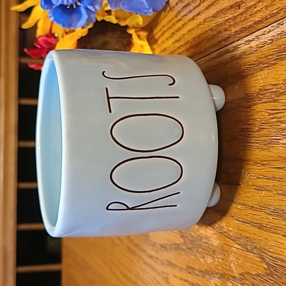 Rae Dunn ROOTS Plant Holder - Picture 1 of 5